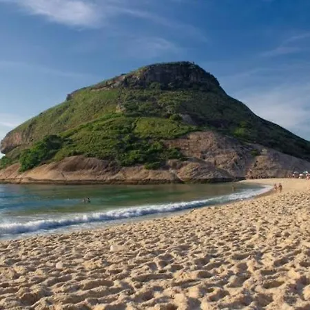 Kitnet A Uma Quadra Da Praia.-2